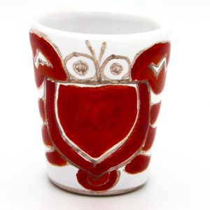 Handgemaakte aardewerk likeur cup met kreeft als afbeelding
