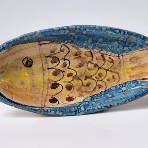 Handgemaakt Siciliaans aardewerk schaaltje met vis